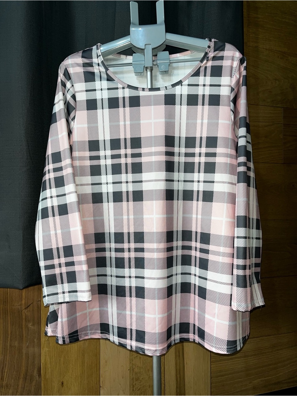 Women's Pink Plaid Long-Sleeve Top